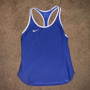 Nike dri-fit top